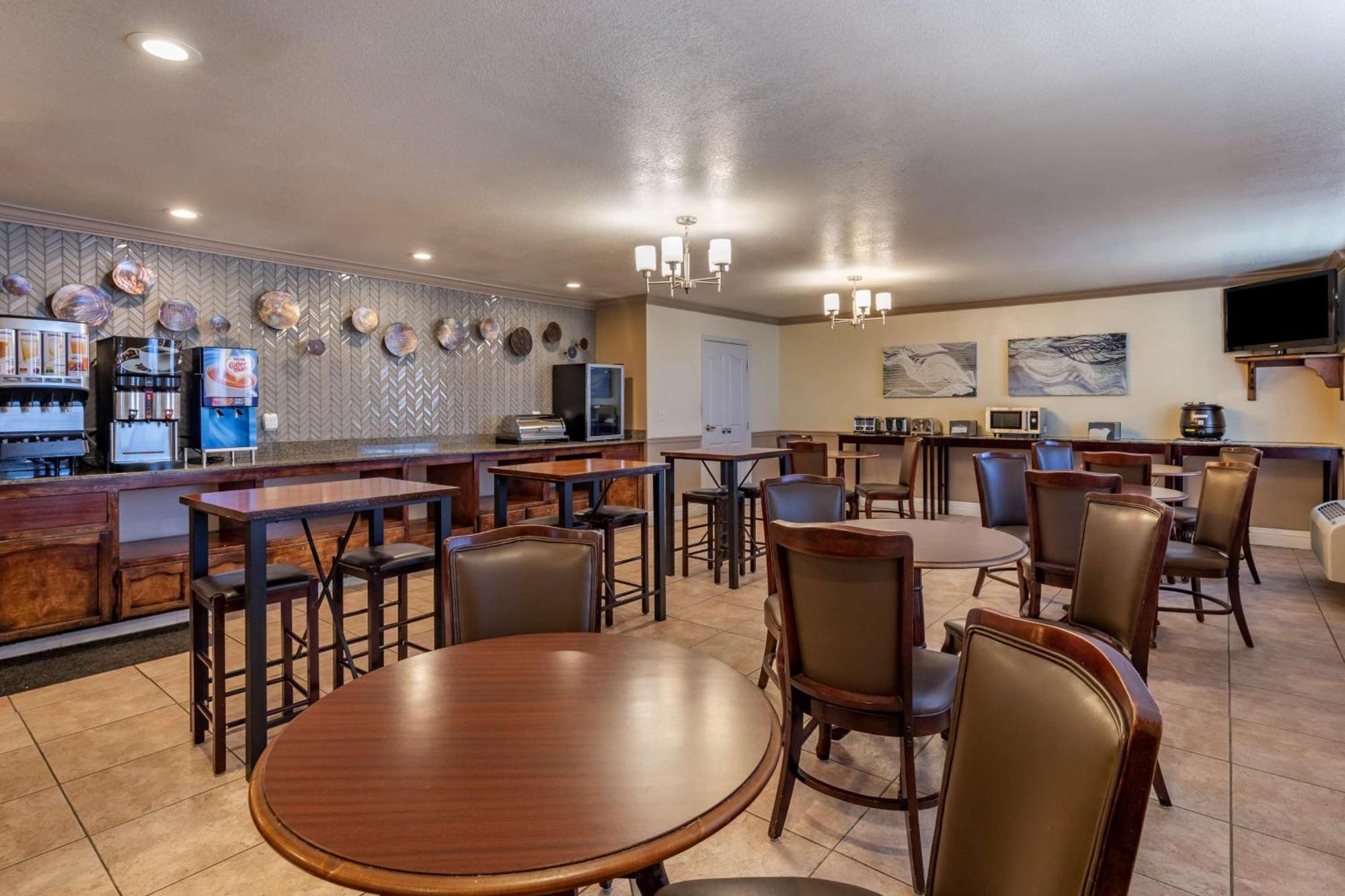 Best Western Plus John Jay Inn & Suites Palmdale Bagian luar foto